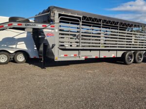 2025 Delco Gooseneck Livestock Trailer - 24'x6'8" Gray  - LS037195